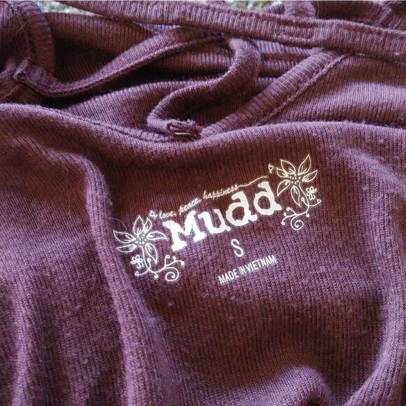 Mudd Burgundy Strappy Criss Cross Blouse - Picture 4 of 8